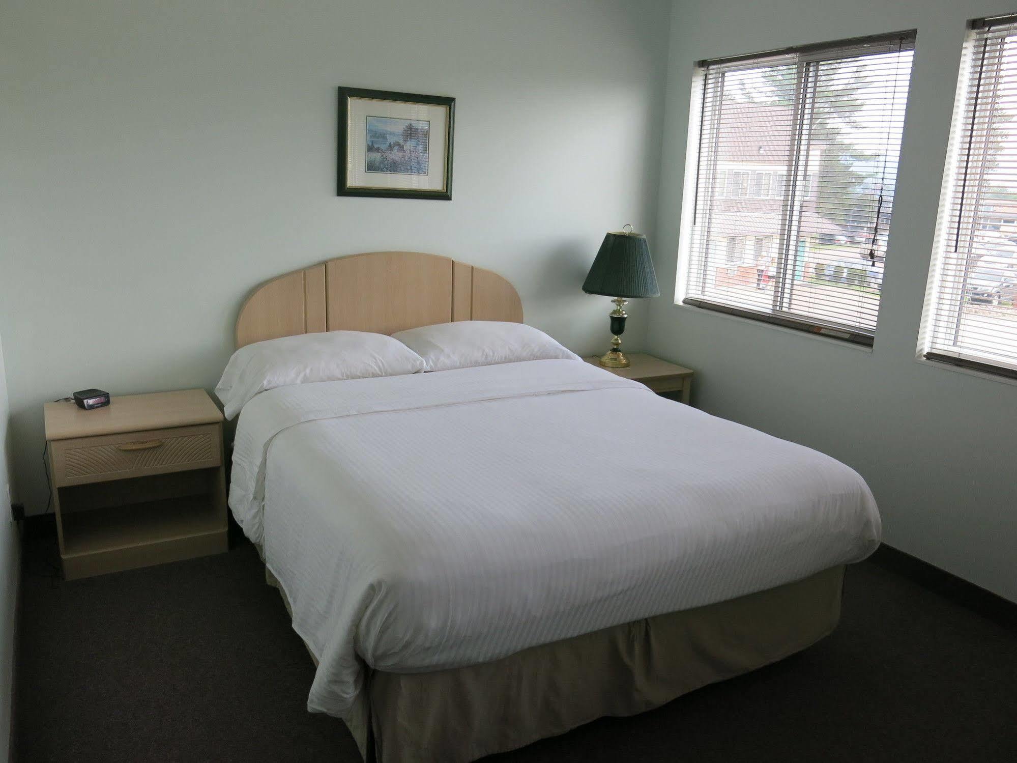Shemron Suites Hotel Deep River Esterno foto