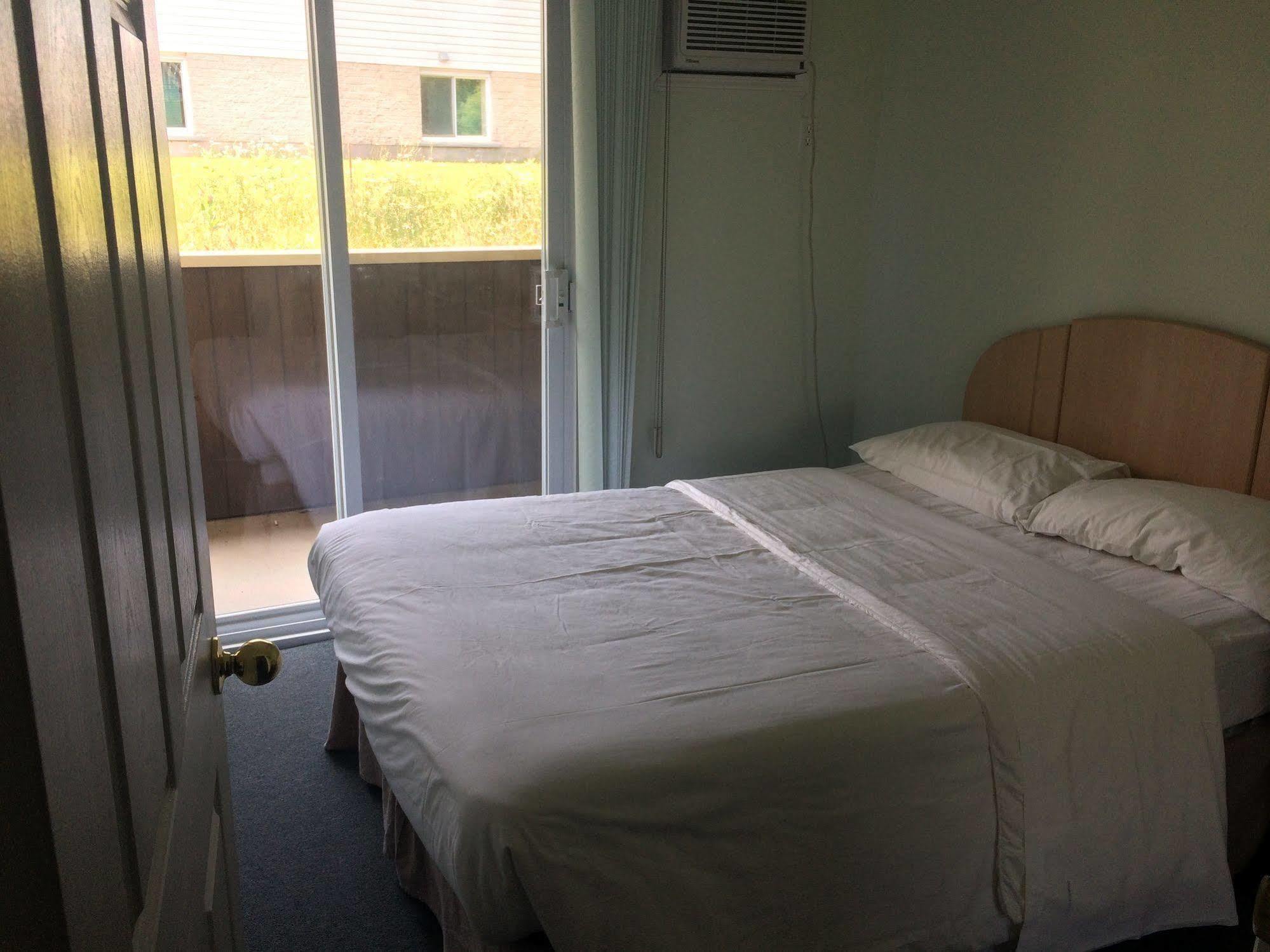 Shemron Suites Hotel Deep River Esterno foto