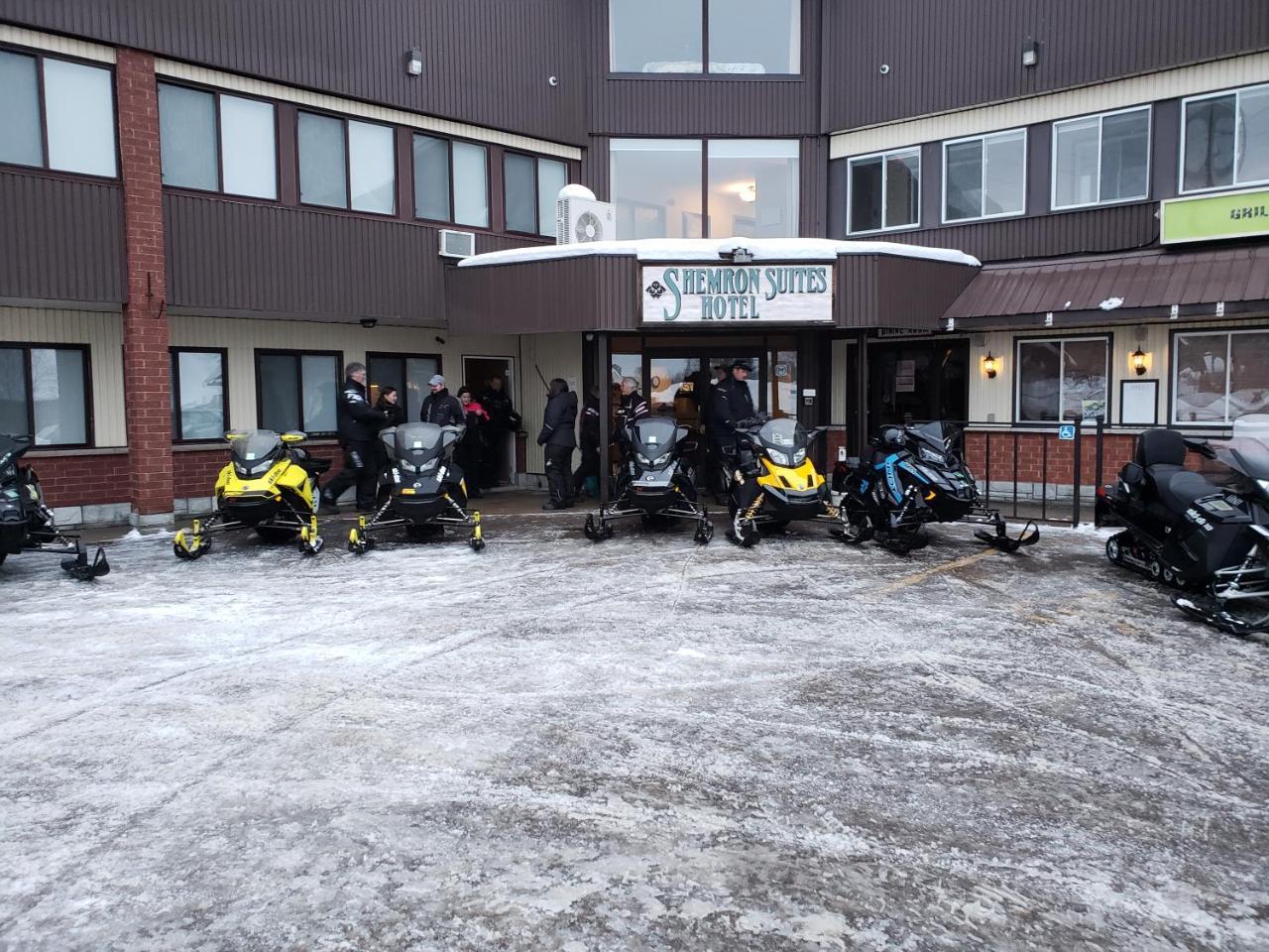 Shemron Suites Hotel Deep River Esterno foto