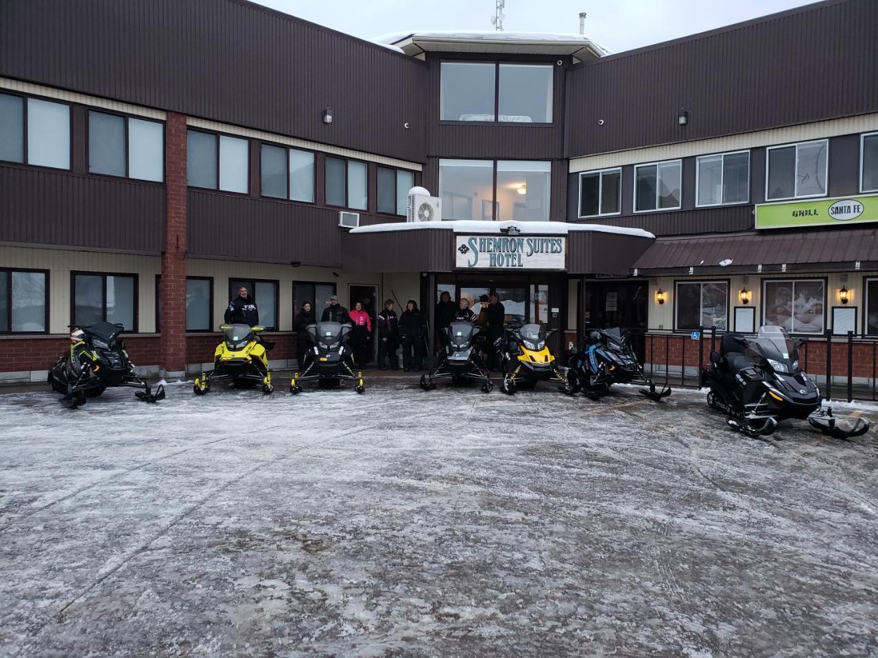 Shemron Suites Hotel Deep River Esterno foto