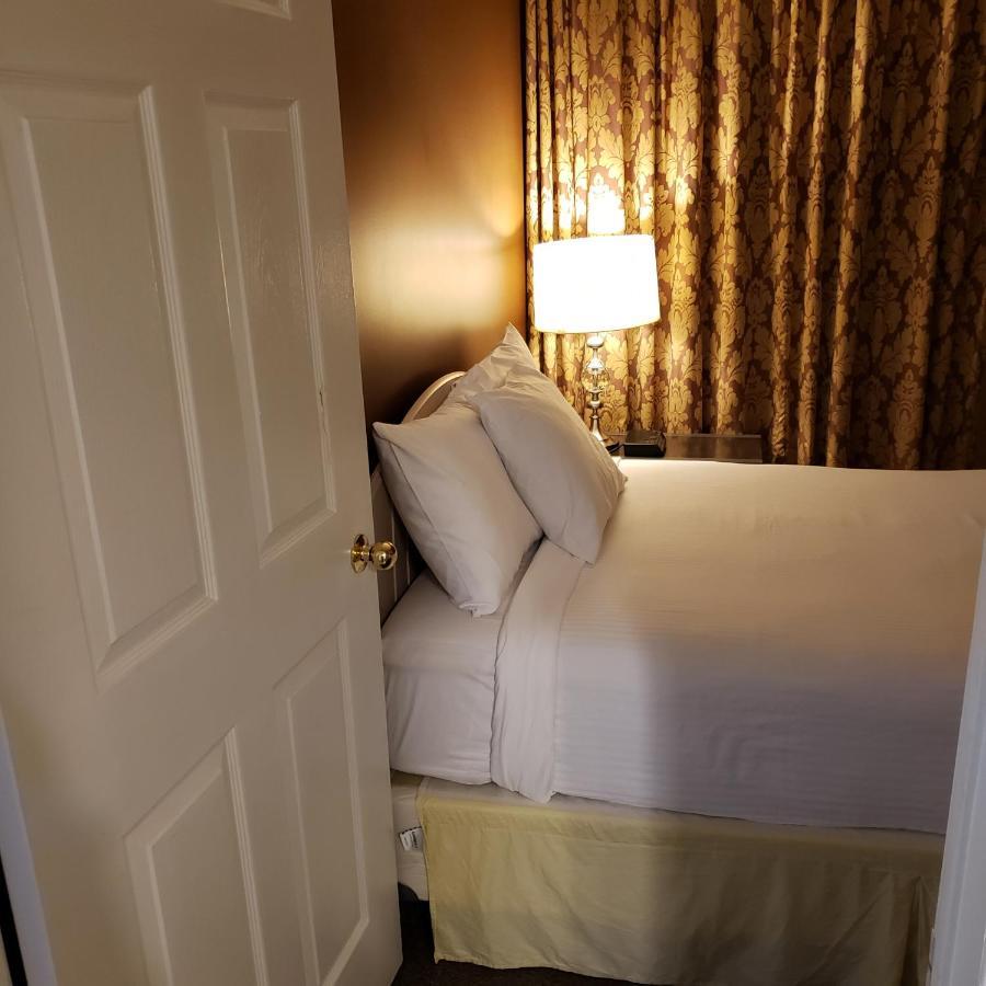 Shemron Suites Hotel Deep River Esterno foto